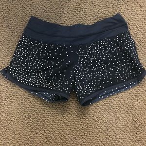 spotted navy Lululemon shorts size 6